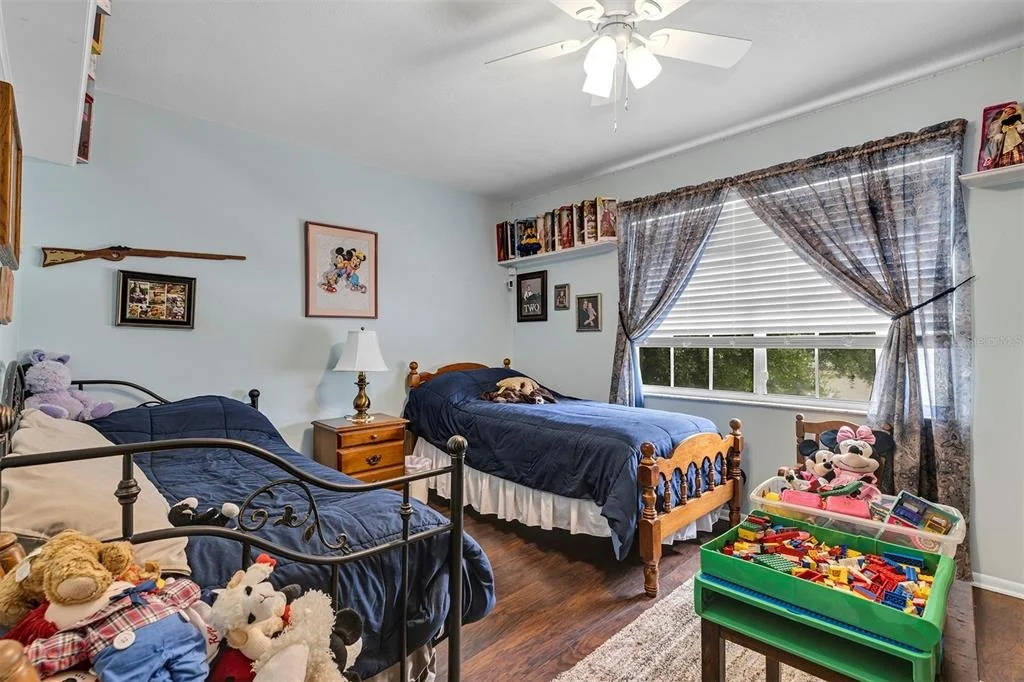 Photo of 406 STERLING LAKE DR