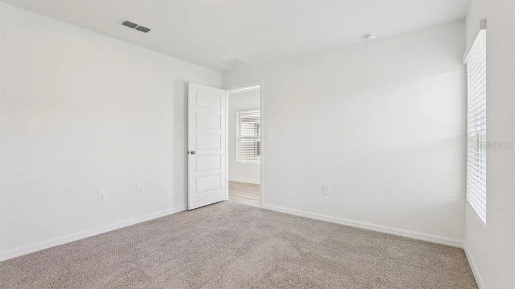 Photo of 5580 TAVERNA LOOP