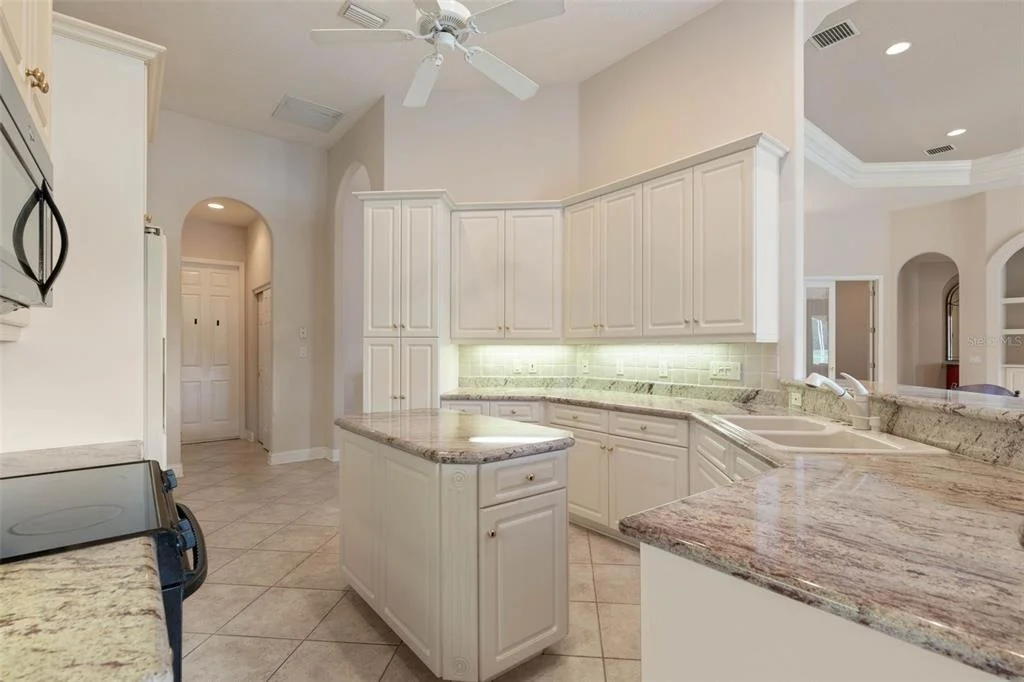 Photo of 1023 HAMPSTEAD LANE