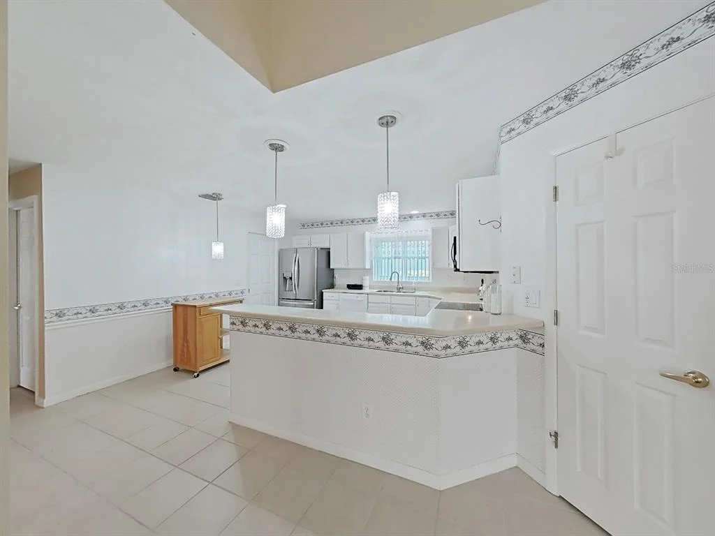 Photo of 6122 GENTLE BEN CIRCLE