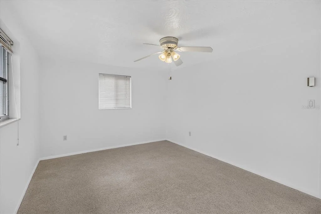 Photo of 4843 CALAIS DRIVE