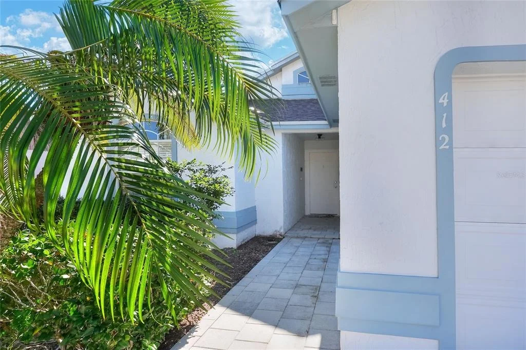 Photo of 412 EMERALD COVE LOOP