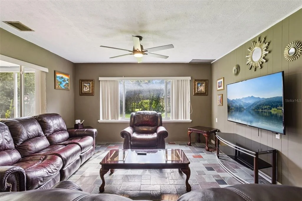 Photo of 907 SONJA PL