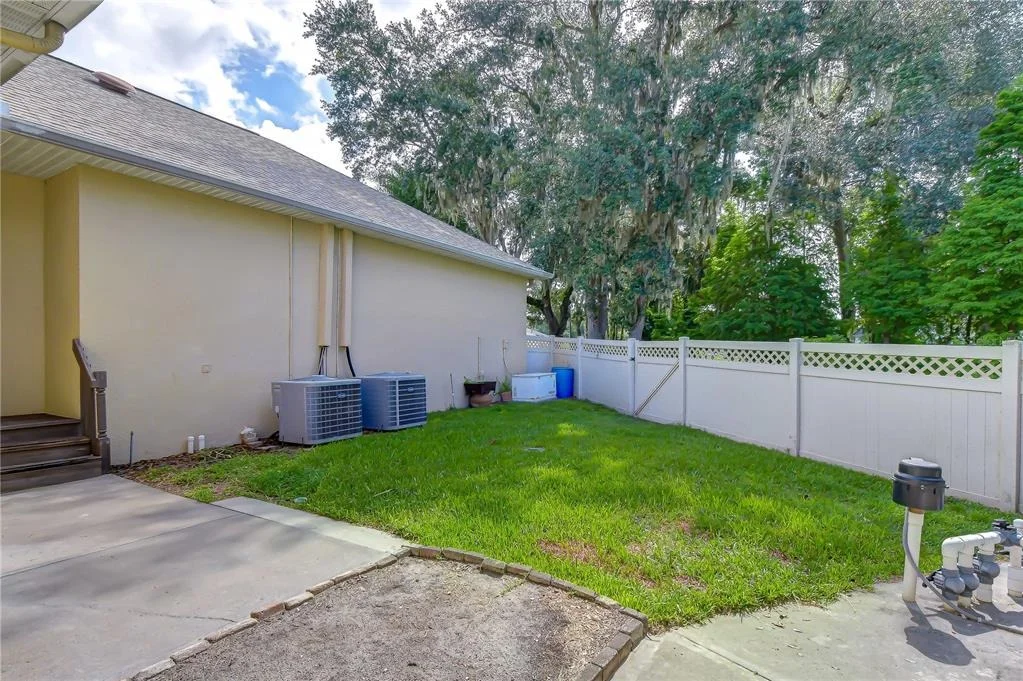 Photo of 1009 EMERALD CREEK DRIVE