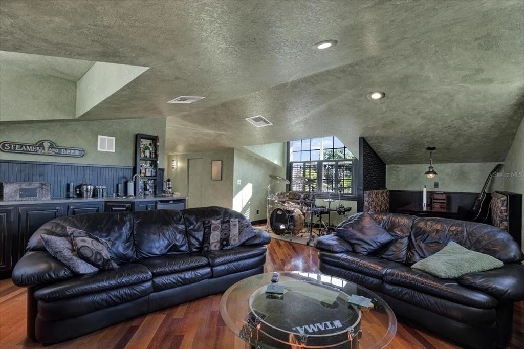Photo of 504 FAIRVIEW ROAD