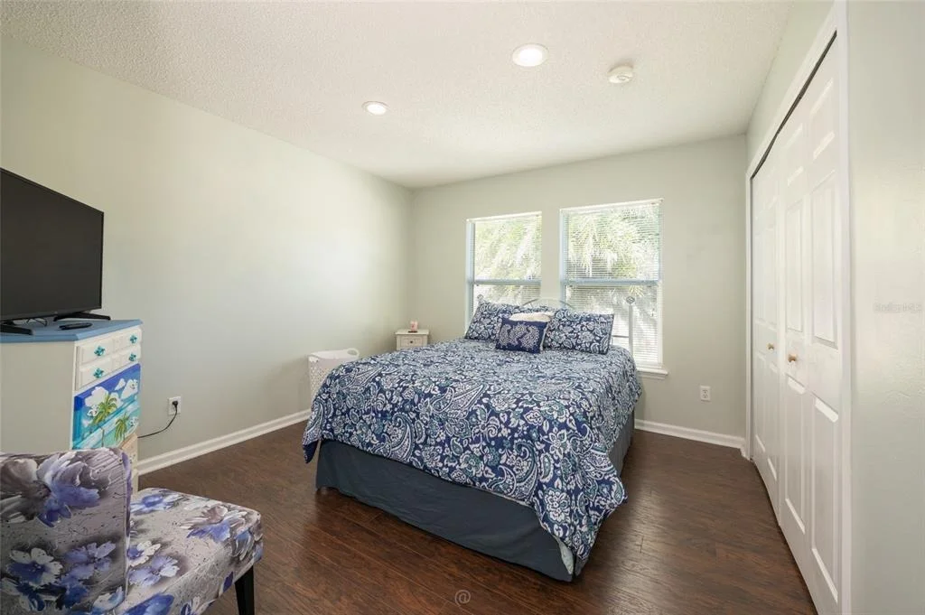 Photo of 6 RYBARK LANE