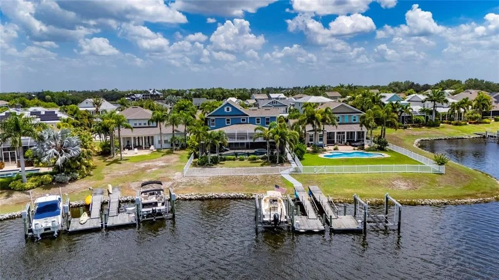 Photo of 5216 POINT HARBOR LANE