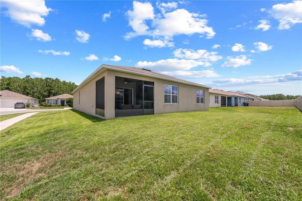 Photo of 1242 IGUANA LOOP