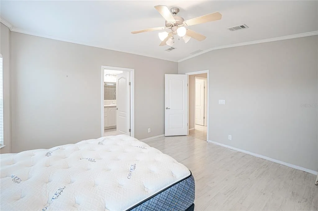 Photo of 14 FREEMAN AVENUE