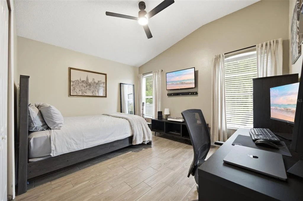Photo of 416 CYPRESS VIEW DRIVE
