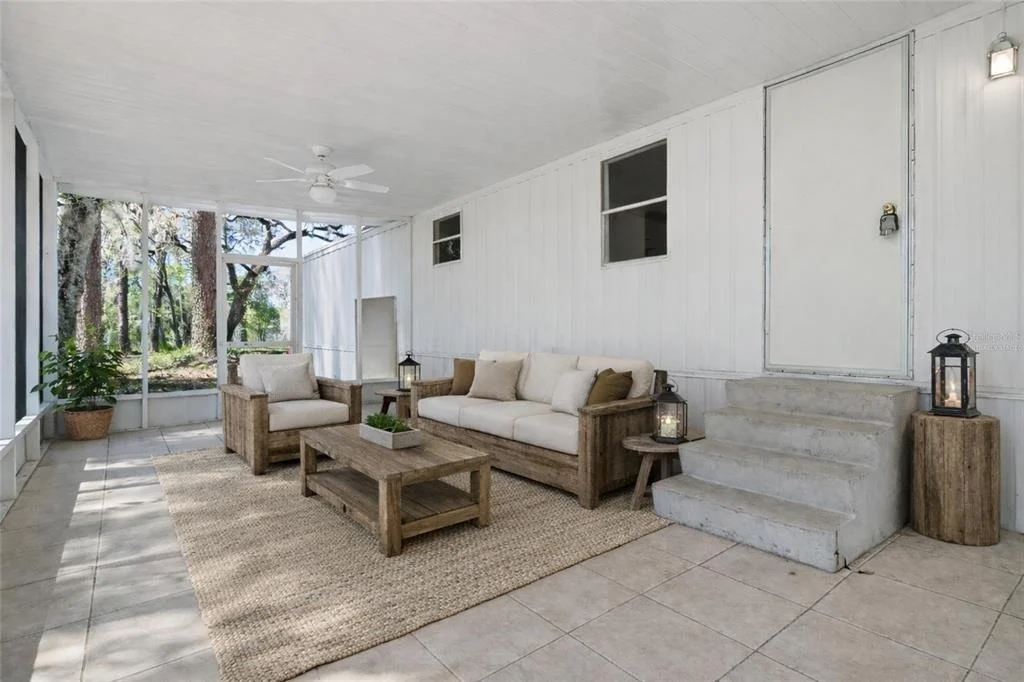Photo of 13401 PALM DRIVE