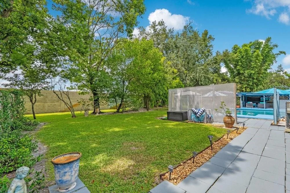 Photo of 233 FLAME AVENUE