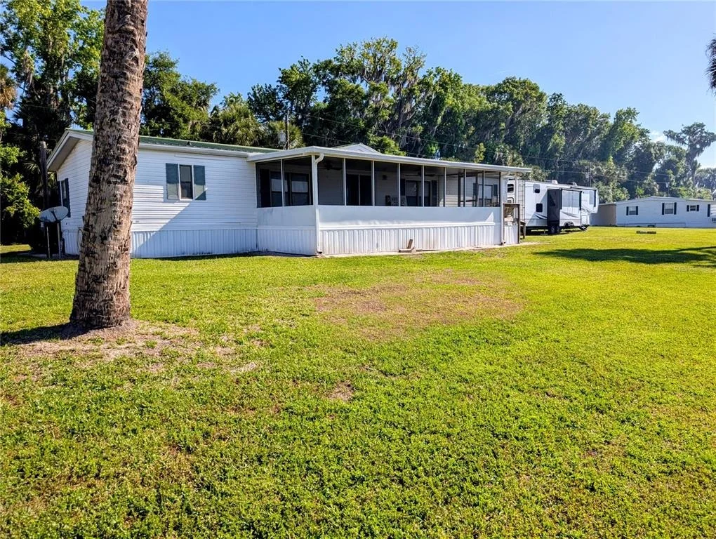 Photo of 25836 MANHATTAN LANE