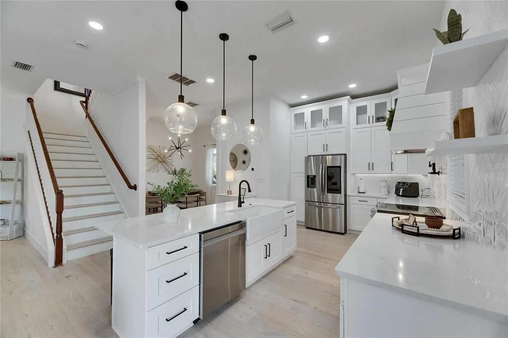 Photo of 6512 SIMONE SHORES CIRCLE