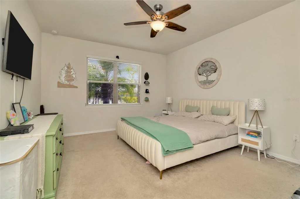 Photo of 16340 TREASURE POINT DRIVE