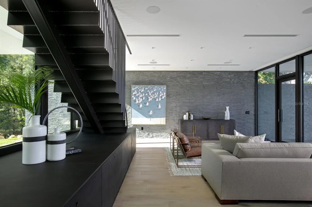 Photo of 1500 BAYVIEW DRIVE