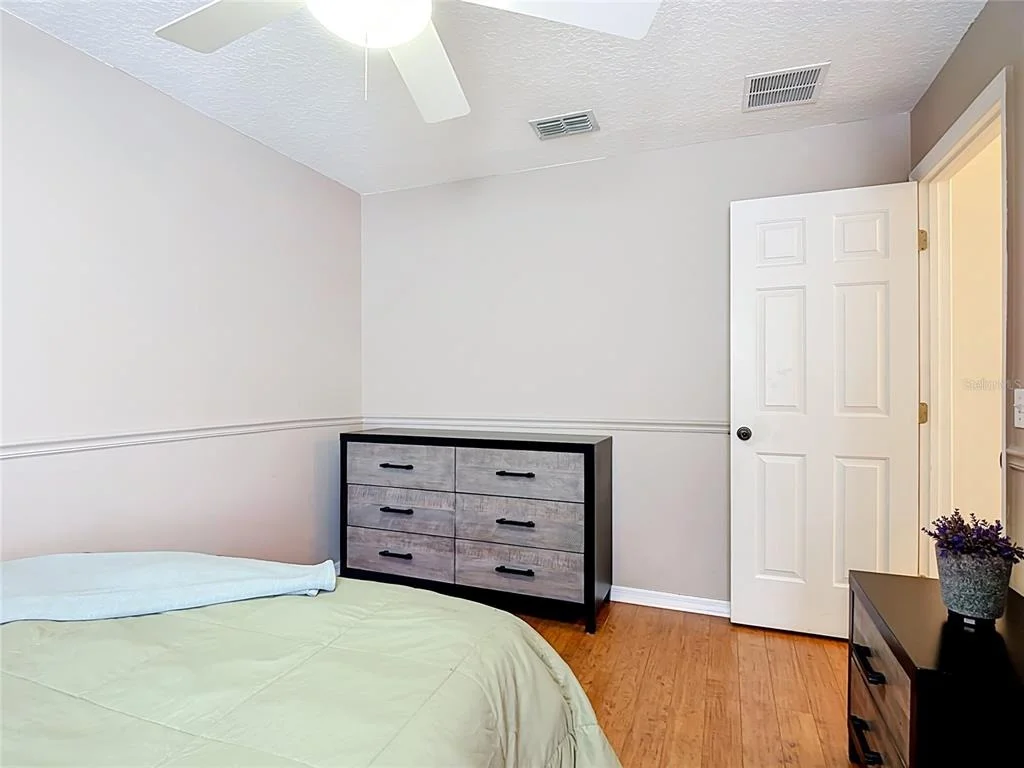 Photo of 335 REGENCY STREET