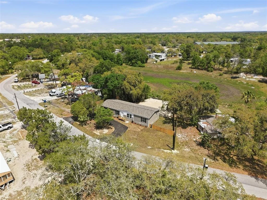 Photo of 9533 ROUND LAKE DRIVE