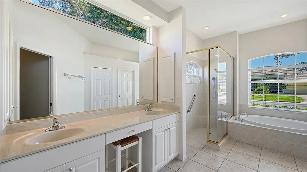 Photo of 335 PARK TRACE BOULEVARD