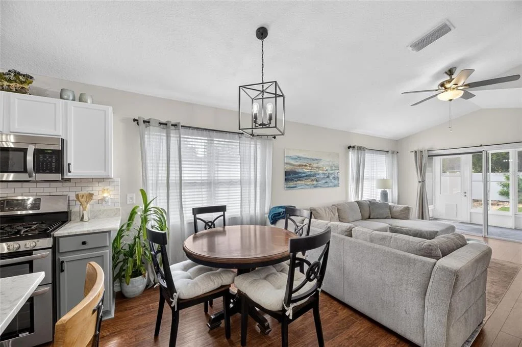 Photo of 7629 DEVONBRIDGE GARDEN WAY