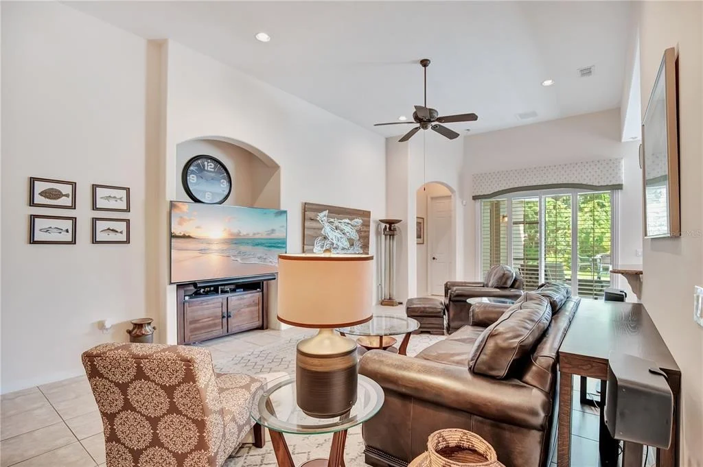 Photo of 526 NEWHALL LANE