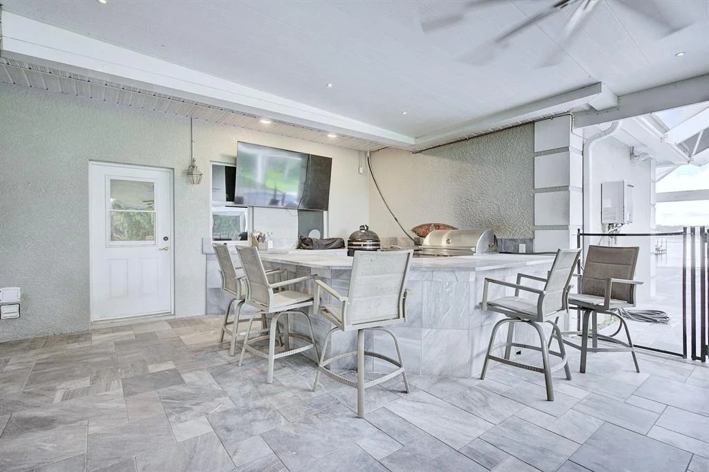 Photo of 492 SUNSET POINTE DRIVE