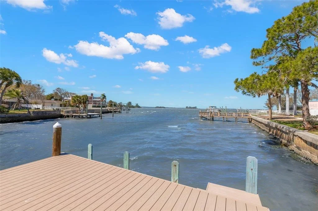Photo of 101 SHORE DRIVE