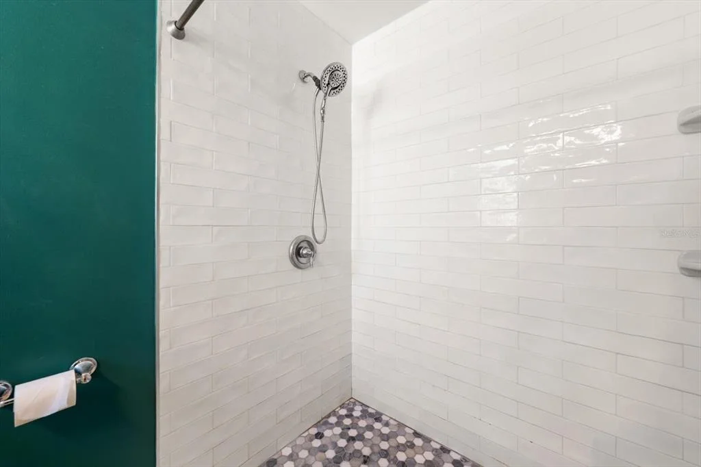 Photo of 1690 PINEHURST ROAD