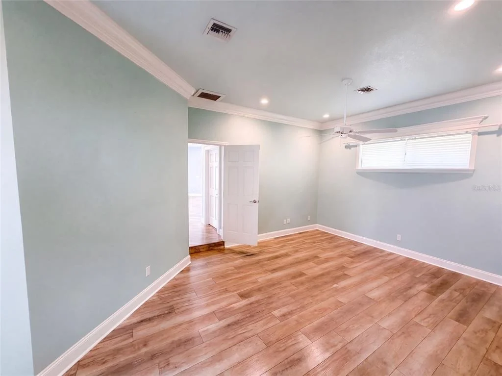 Photo of 4335 SE 8TH STREET