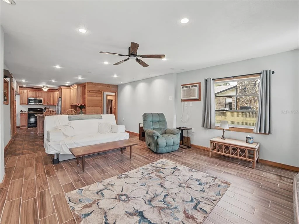 Photo of 6726 UDELL LANE