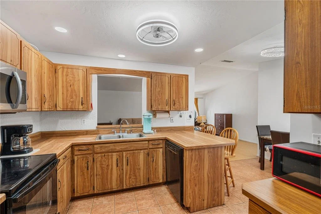 Photo of 1228 THOMASINA DRIVE
