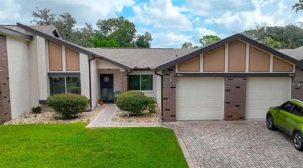Photo of 7403 HEATHER WALK DRIVE