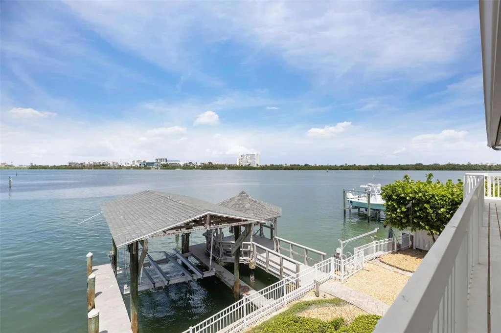 Photo of 290 BAYSIDE DRIVE