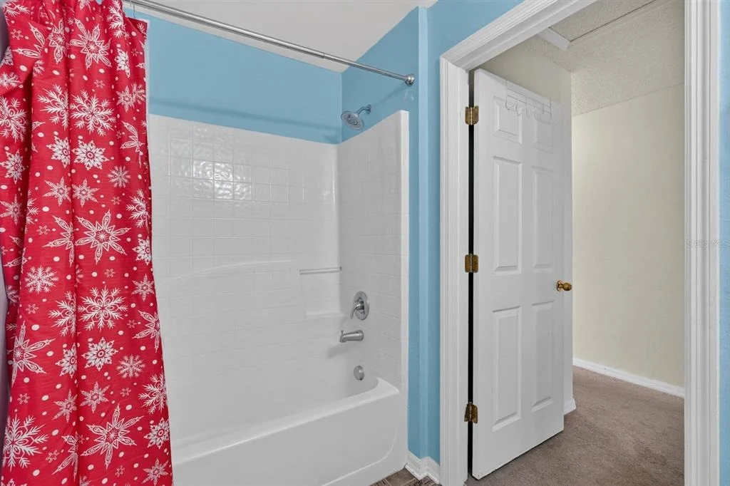 Photo of 6 BROWNSTONE LANE