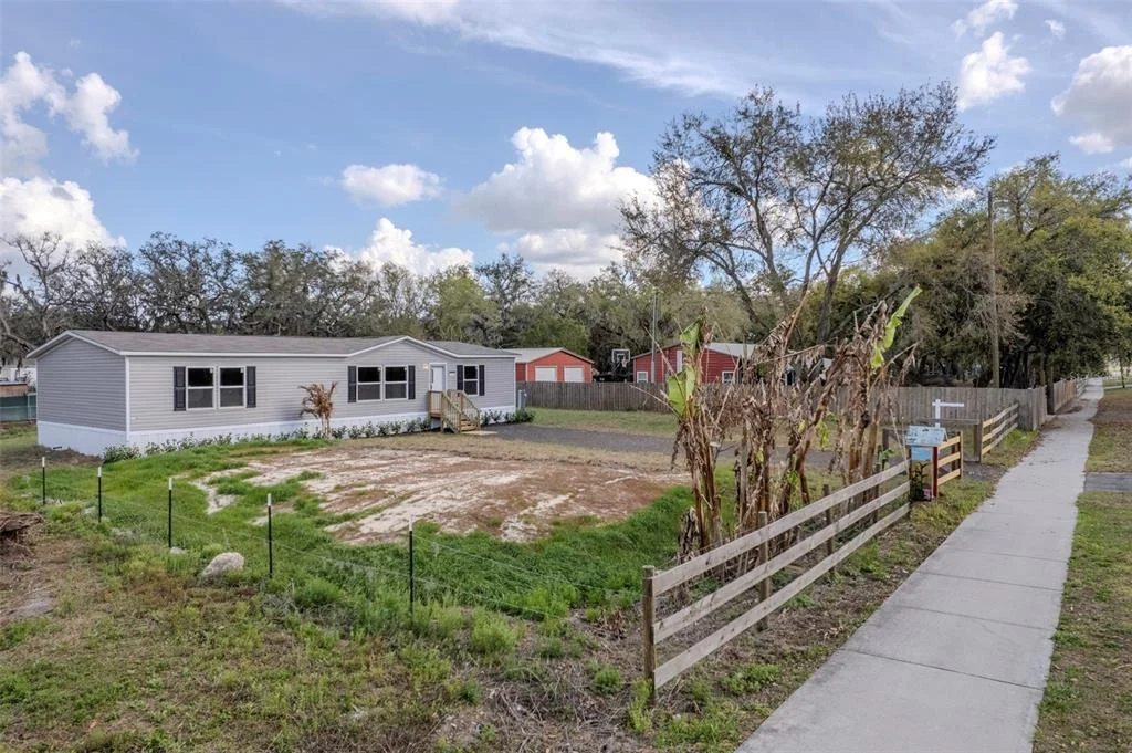 Photo of 12396 HICKS ROAD