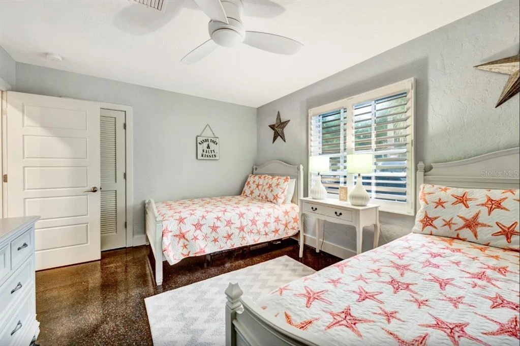 Photo of 301 JACKSON DRIVE