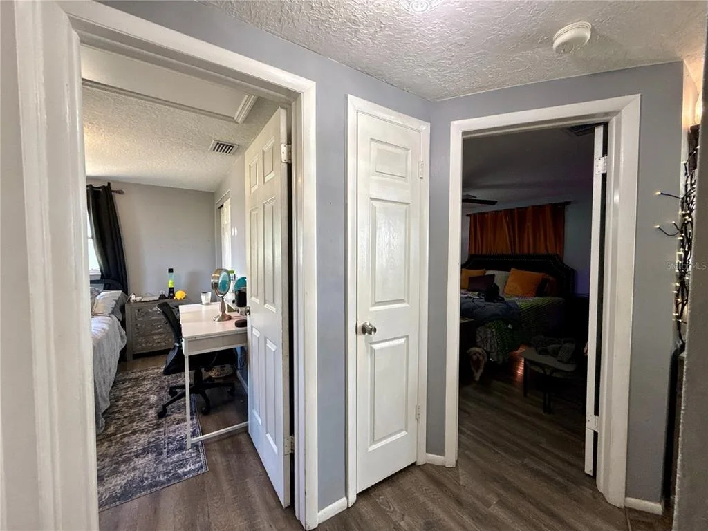 Photo of 1421 WICKHAM LANE