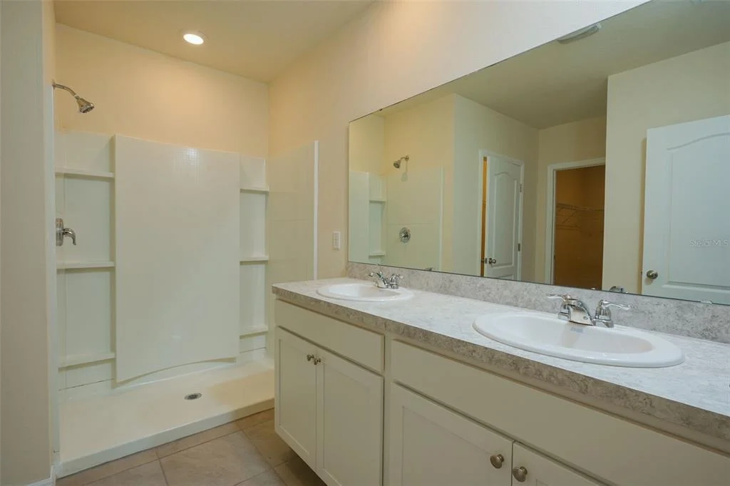 Photo of 660 COTULLA DRIVE