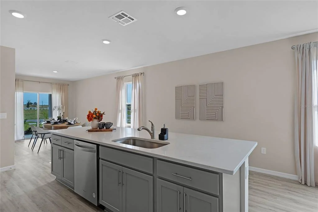 Photo of 1738 HUMMINGBIRD ROAD