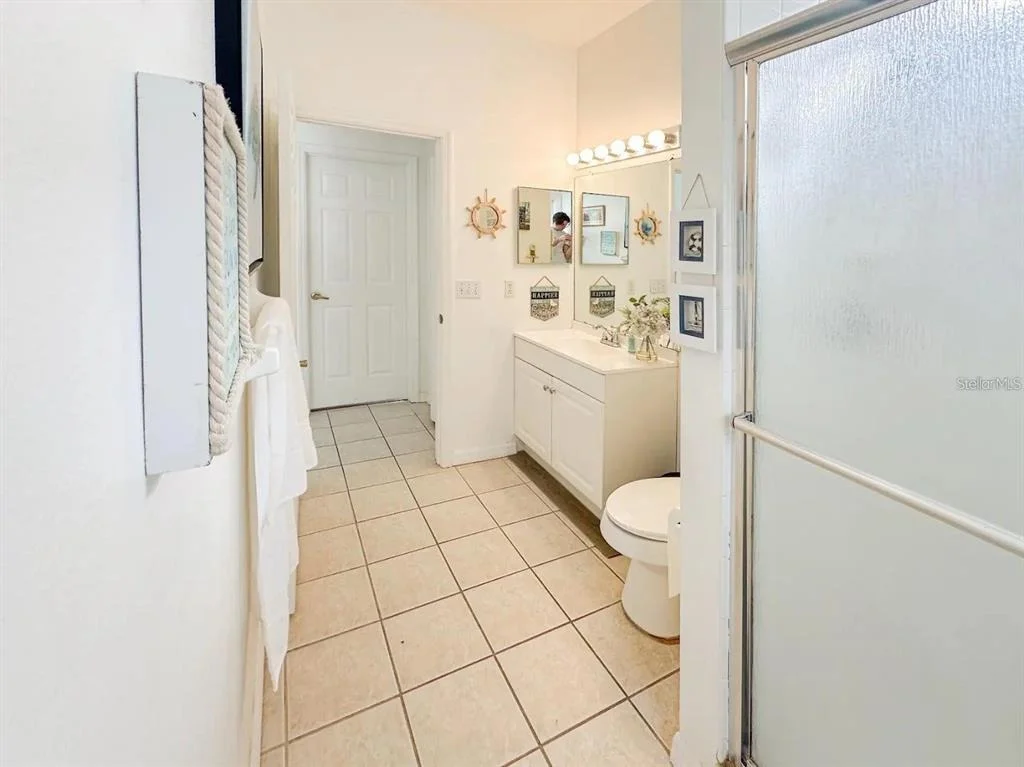 Photo of 344 GROSVENOR LOOP