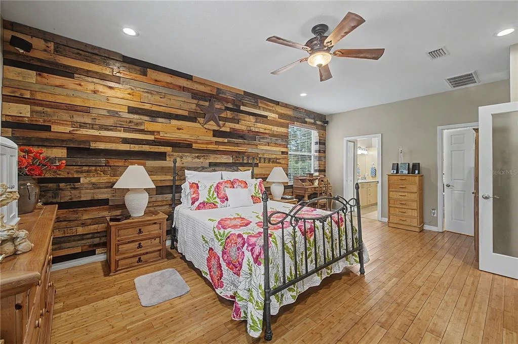 Photo of 2216 PINECREST DRIVE