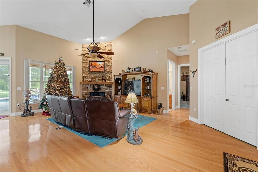 Photo of 4594 HICKORY TREE RD