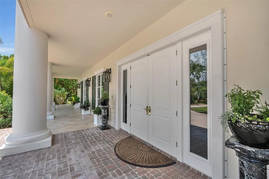 Photo of 8132 SANDERLING ROAD