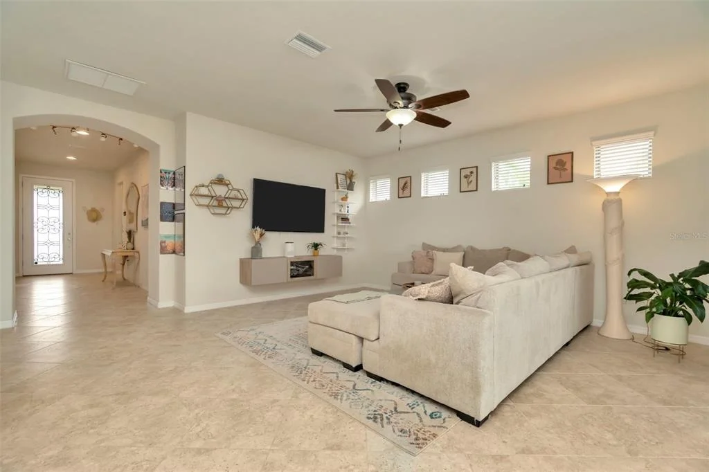 Photo of 16340 TREASURE POINT DRIVE