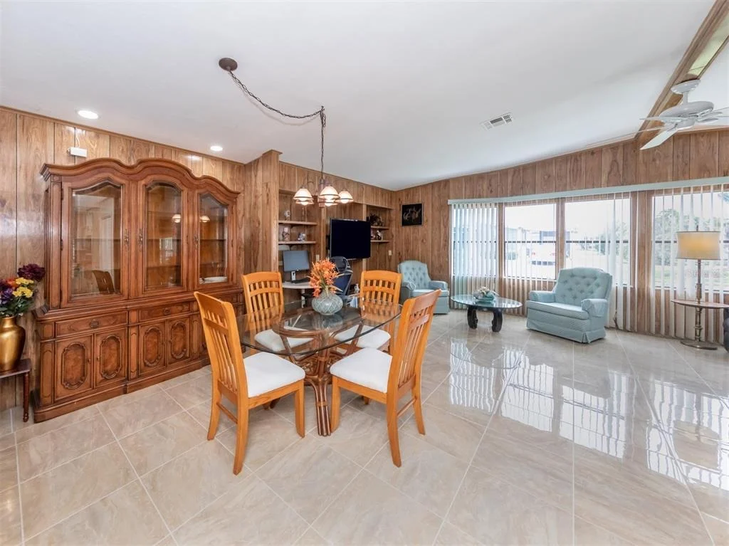 Photo of 628 LA JOLLA CIRCLE