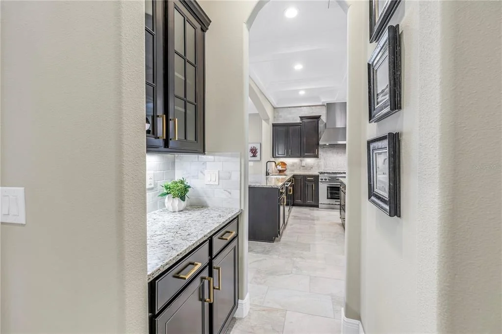 Photo of 6237 SIGNATURE POINTE LANE