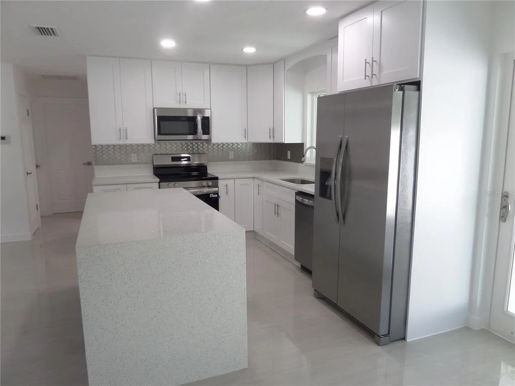 Photo of 4925 SILK OAK DRIVE