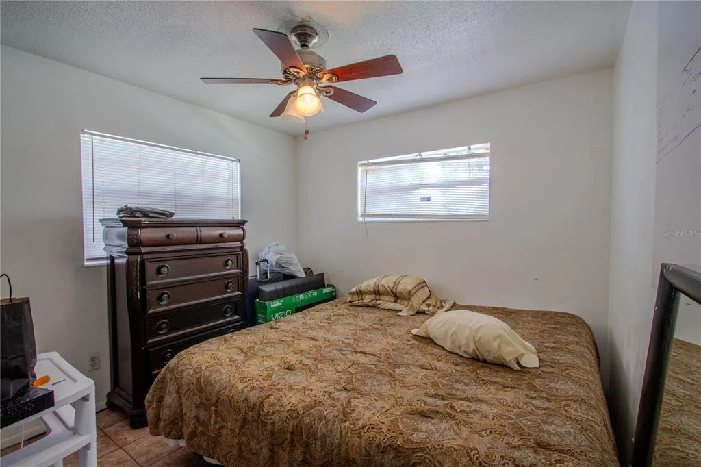Photo of 4825 VICTORY DRIVE