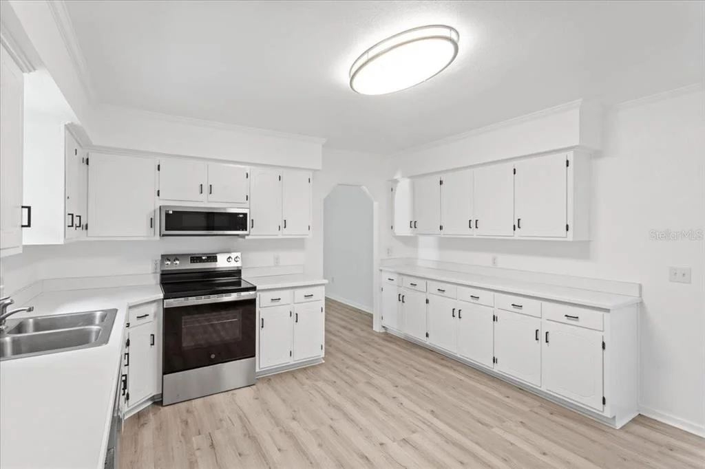 Photo of 2107 GOLF DRIVE