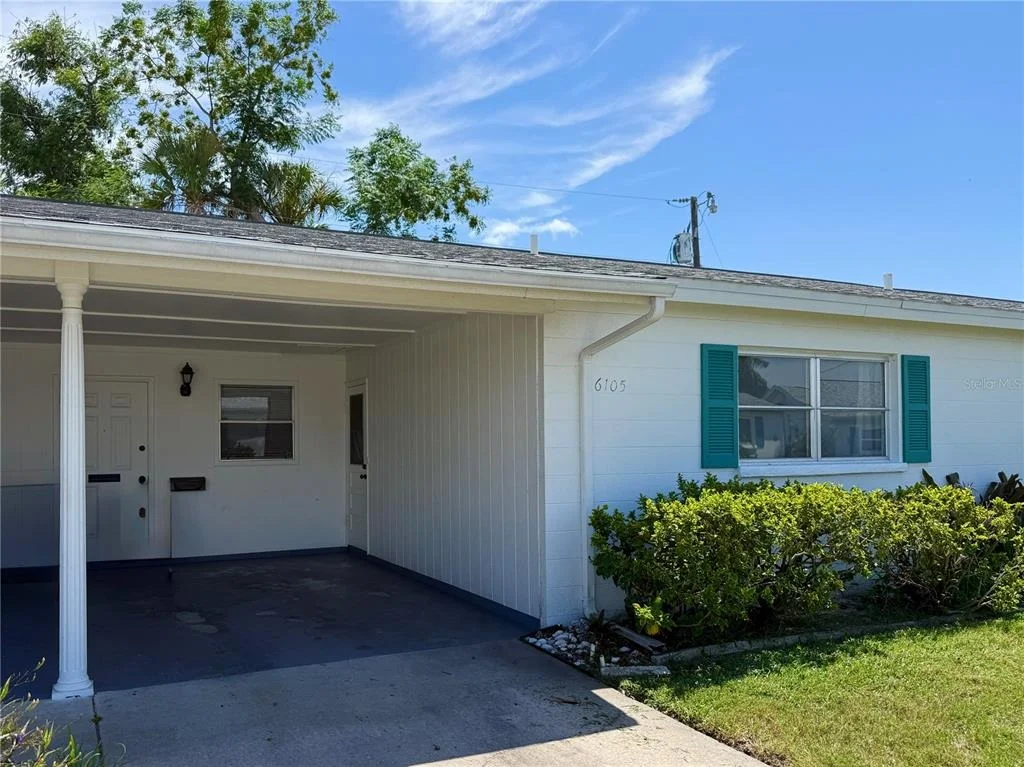 Photo of 6105 CORAL WAY
